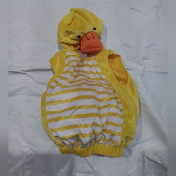 target Other - Duck Baby Costume SZ 0-6 months